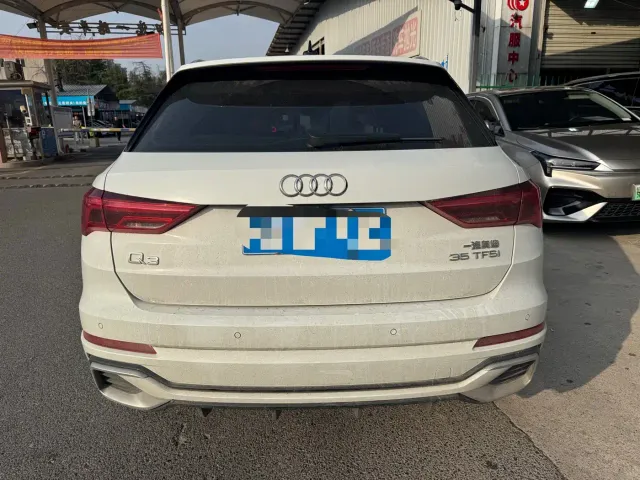 Audi Q3 — Фото автомобиля 12