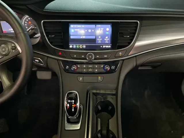 Buick LaCrosse — Фото автомобиля 14