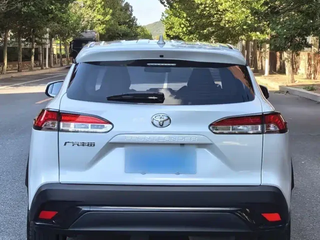 Toyota Frontlander — Фото автомобиля 18