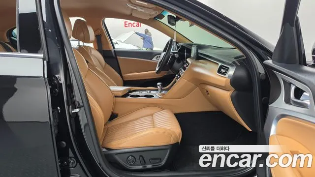 Genesis G70 — Фото автомобиля 16