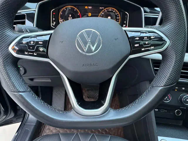 Volkswagen Tiguan L — Фото автомобиля 23