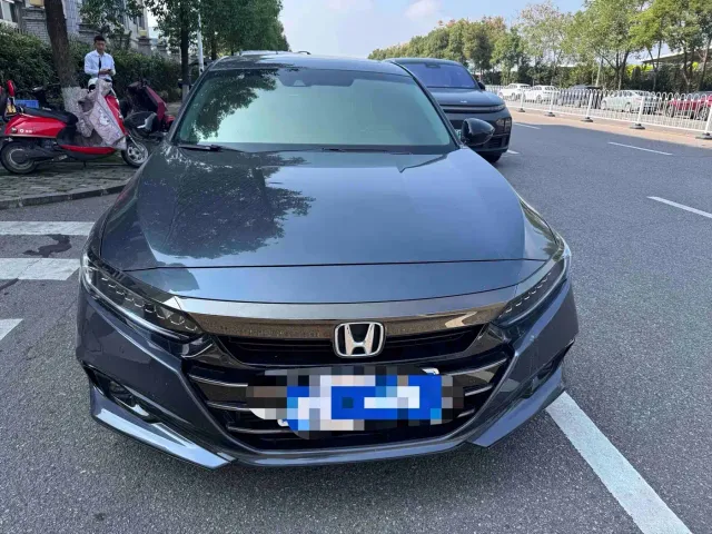 Honda Accord — Фото автомобиля 2