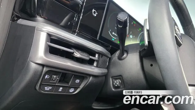Hyundai Grandeur GN7 — Фото автомобиля 28