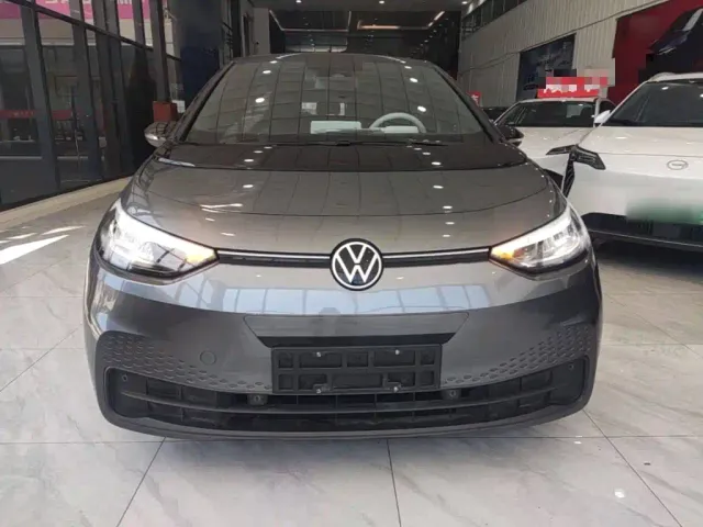Volkswagen ID.3 — Фото автомобиля 2
