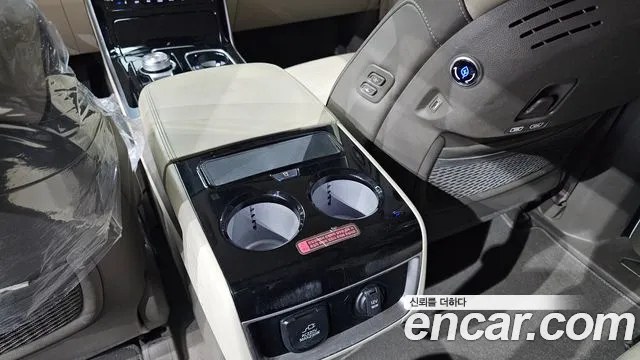 Kia Carnival 4th Gen — Фото автомобиля 20