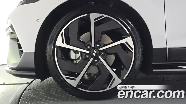 Hyundai Ioniq 6 New — Фото автомобиля 5