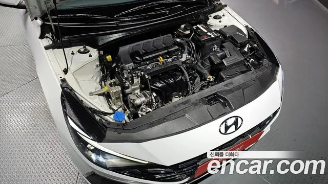 Hyundai Avante — Фото автомобиля 9
