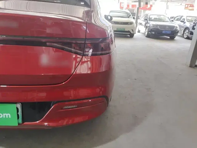 BYD Qin PLUS — Фото автомобиля 23