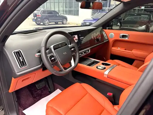 Li Auto L7 — Фото автомобиля 4