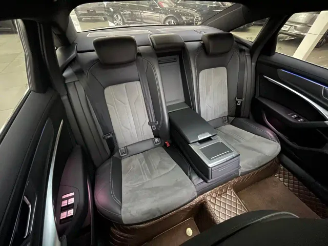 Audi A6L — Фото автомобиля 15