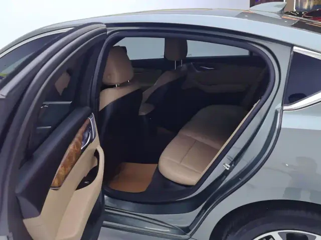 Cadillac CT5 — Фото автомобиля 11