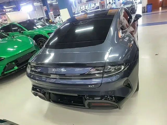 Xiaomi SU7 — Фото автомобиля 5