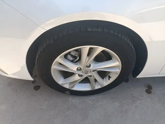Buick Regal — Фото автомобиля 22