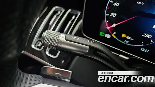Mercedes-Benz S-Class — Фото автомобиля 27