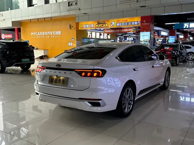 Ford Mondeo — Фото автомобиля 16