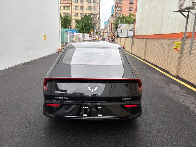 Wuling Starlight — Фото автомобиля 9