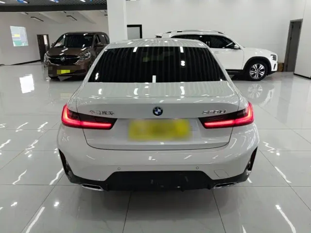 BMW 3 Series — Фото автомобиля 5