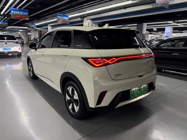BYD Dolphin — Фото автомобиля 7