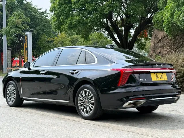 Hongqi H5 — Фото автомобиля 26