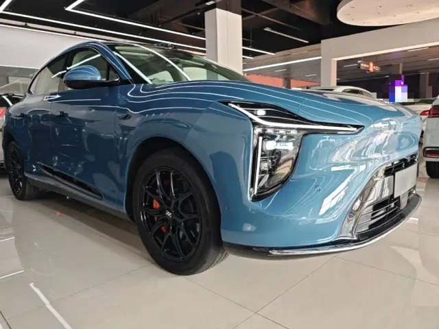 IM Motors LS6 — Фото автомобиля 3
