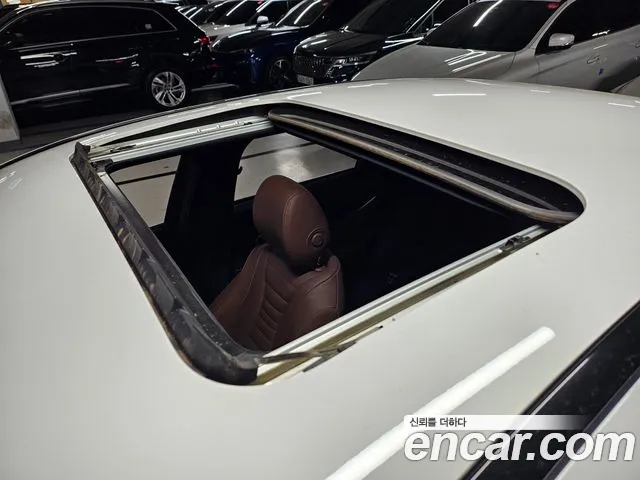Mercedes-Benz E-Class — Фото автомобиля 15