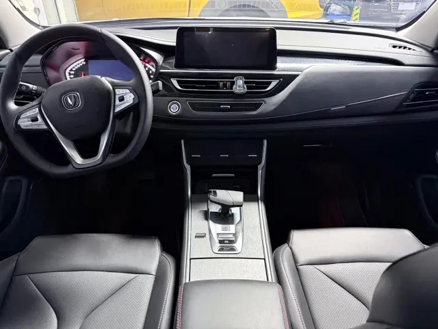 Changan CS75 — Фото автомобиля 14
