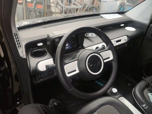 Wuling Hongguang Mini EV — Фото автомобиля 5