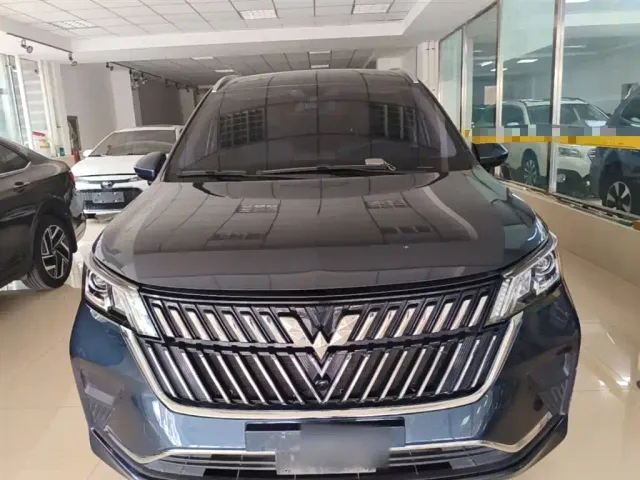 Wuling Jiachen — Фото автомобиля 2