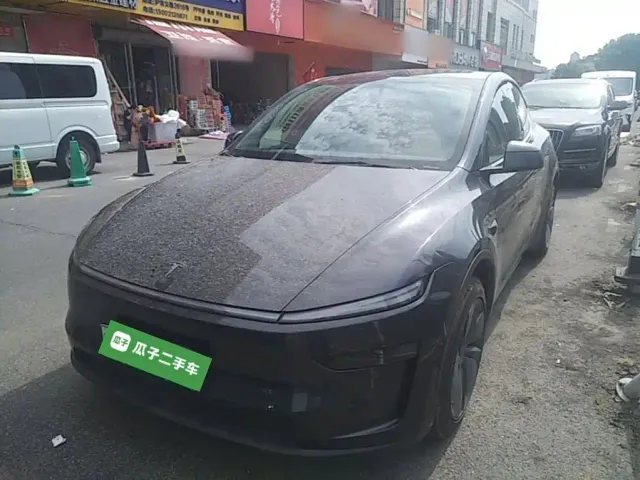 Фотография автомобиля — Tesla Model Y