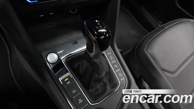 Volkswagen Tiguan — Фото автомобиля 9