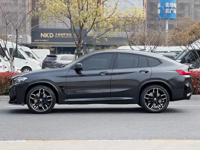 BMW X4 M40i — Фото автомобиля 12