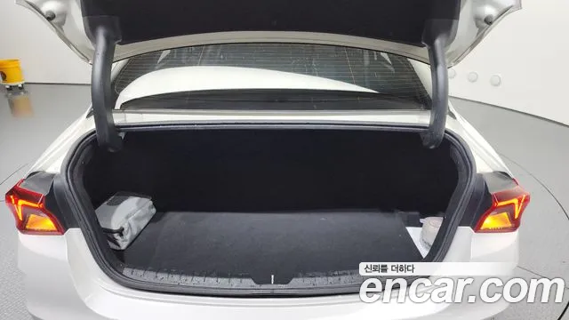 Kia K5 K5 3 поколение 2.0 LPI(Для проката) — Фото автомобиля 20