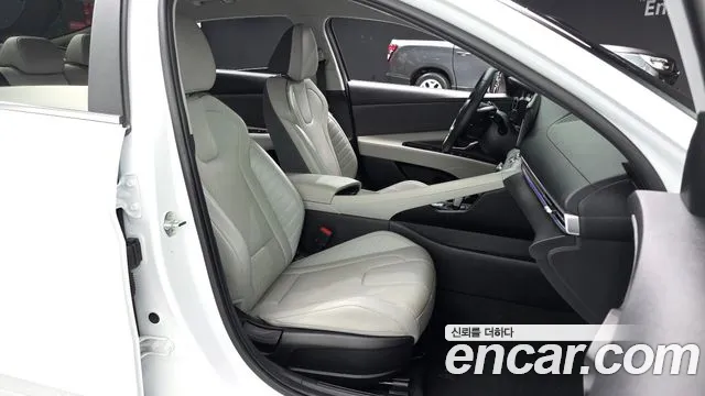 Hyundai AVANTE Avante (CN7) — Фото автомобиля 11