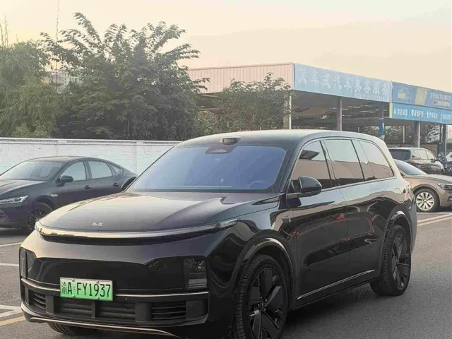 Фотография автомобиля — Li Auto L9
