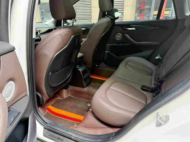 BMW X1 — Фото автомобиля 6