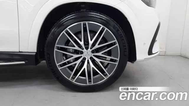 Mercedes-Benz GLE-Class — Фото автомобиля 5