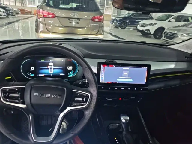 Roewe i5 — Фото автомобиля 9