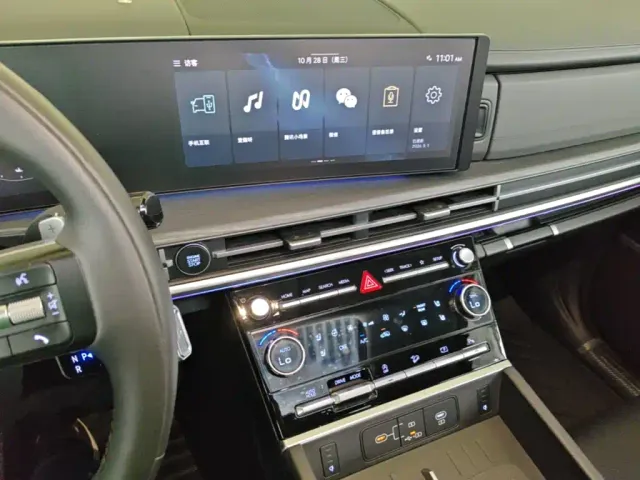 Hyundai Santa Fe — Фото автомобиля 12