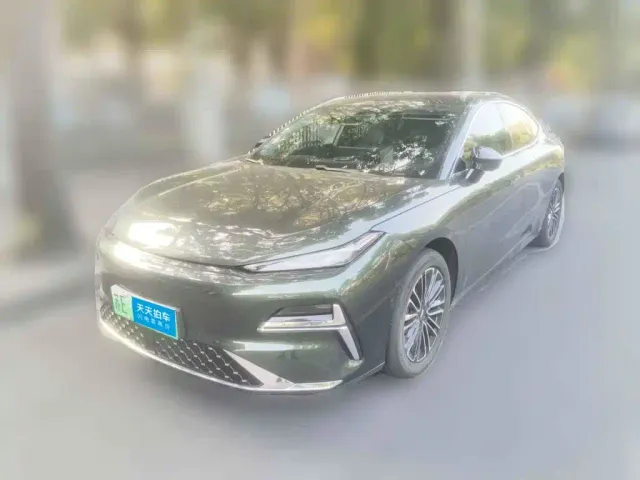 Фотография автомобиля — Geely Galaxy Xingyao 8