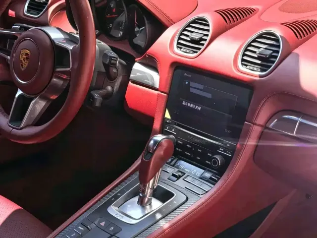 Porsche 718 — Фото автомобиля 6