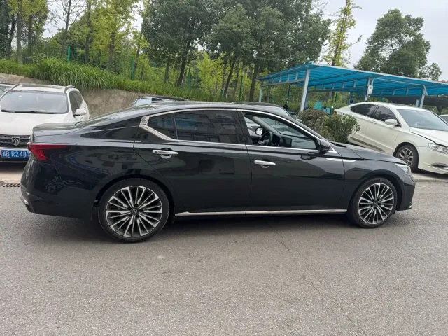 Nissan Teana — Фото автомобиля 8