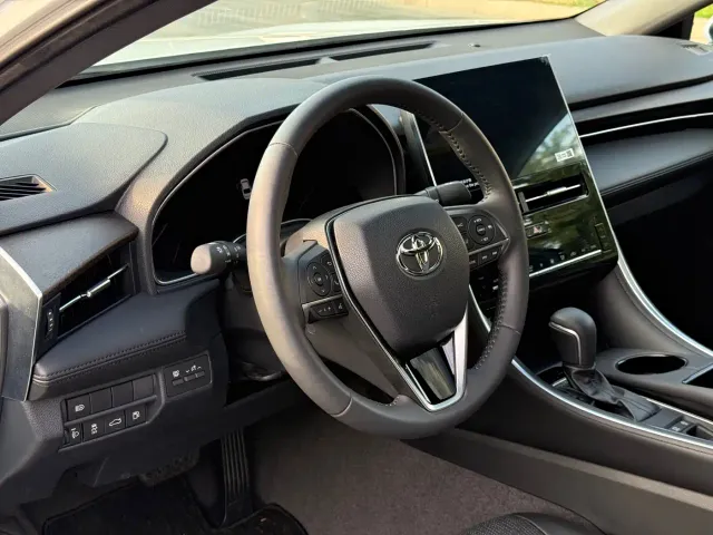 Toyota Avalon — Фото автомобиля 5
