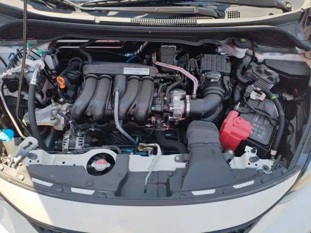 Honda Fit — Фото автомобиля 16