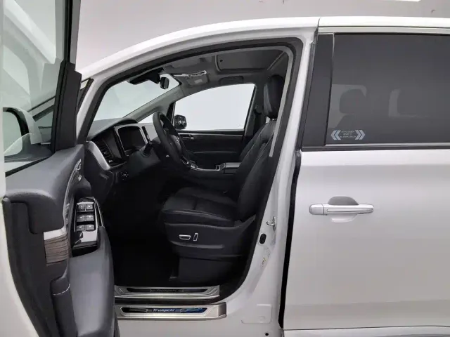GAC Trumpchi M8 — Фото автомобиля 10