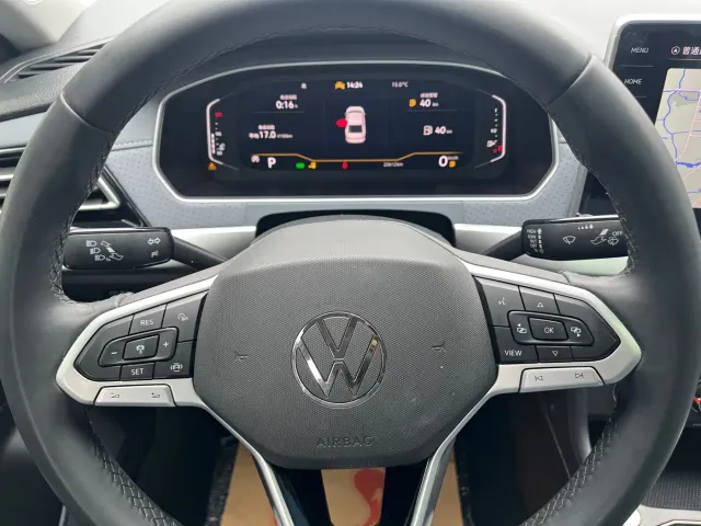 Volkswagen Lavida — Фото автомобиля 9