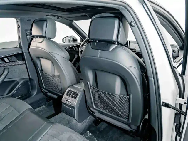 Audi A4L — Фото автомобиля 21