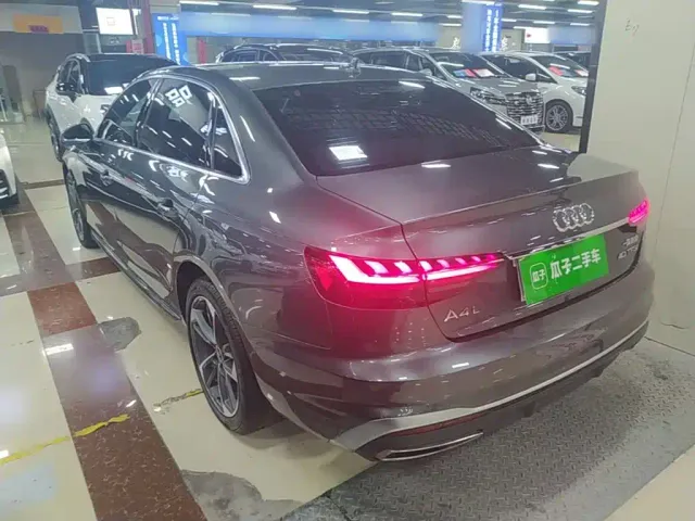 Audi A4L — Фото автомобиля 4