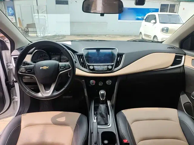 Chevrolet Monza — Фото автомобиля 9