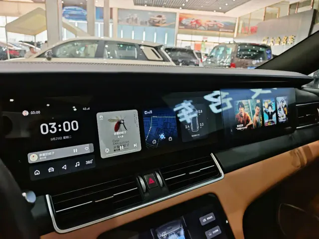 Li Auto ONE — Фото автомобиля 17