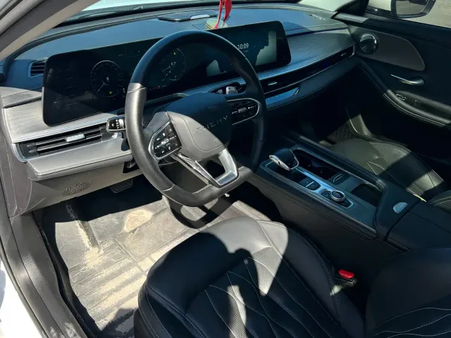 Chery Arrizo 8 — Фото автомобиля 13